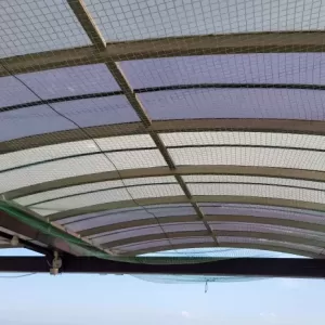 カーポート屋根への大胆な台風対策の方法です。西宮 芦屋 宝塚のサムネイル