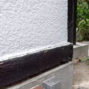 家の木部が傷んでいる場合の対処法 西宮 芦屋 宝塚 板金カバーのサムネイル